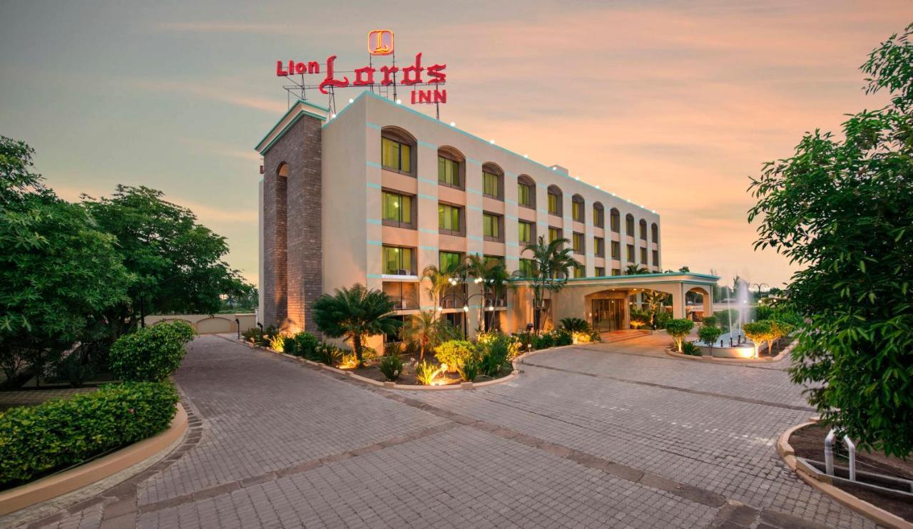 Lion Lords Inn Rajula Экстерьер фото
