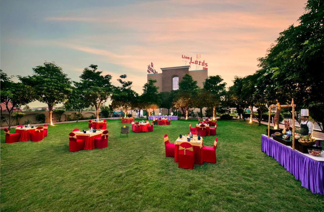 Lion Lords Inn Rajula Экстерьер фото
